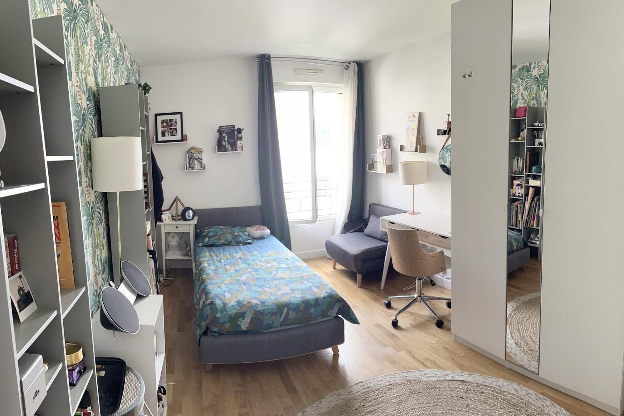 Modern T3 With Garden In * Parijs